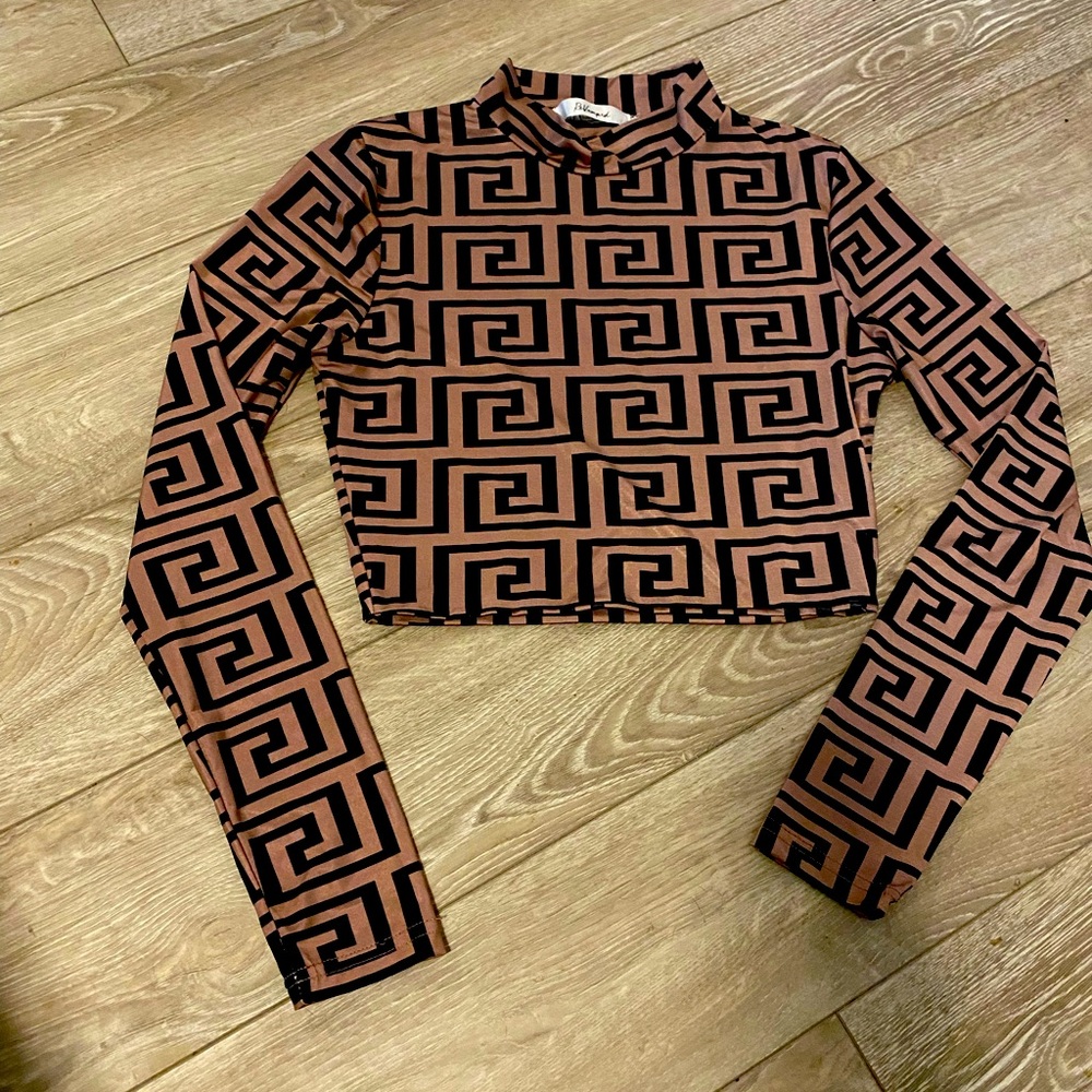 NWT revamped top size small